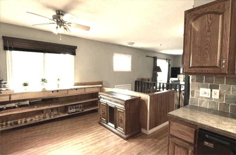 









7421


98B

Street,
Peace River,




AB
T8S1B5

