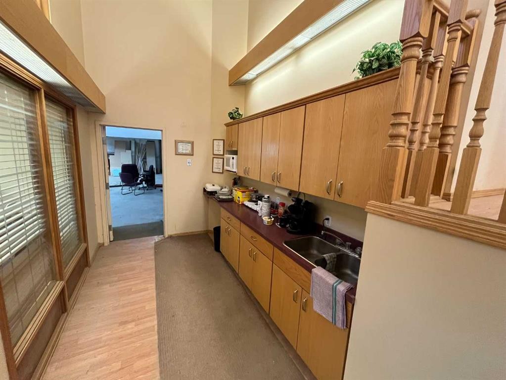 









9608


96

Street,
Peace River,




AB
T8S 1S4

