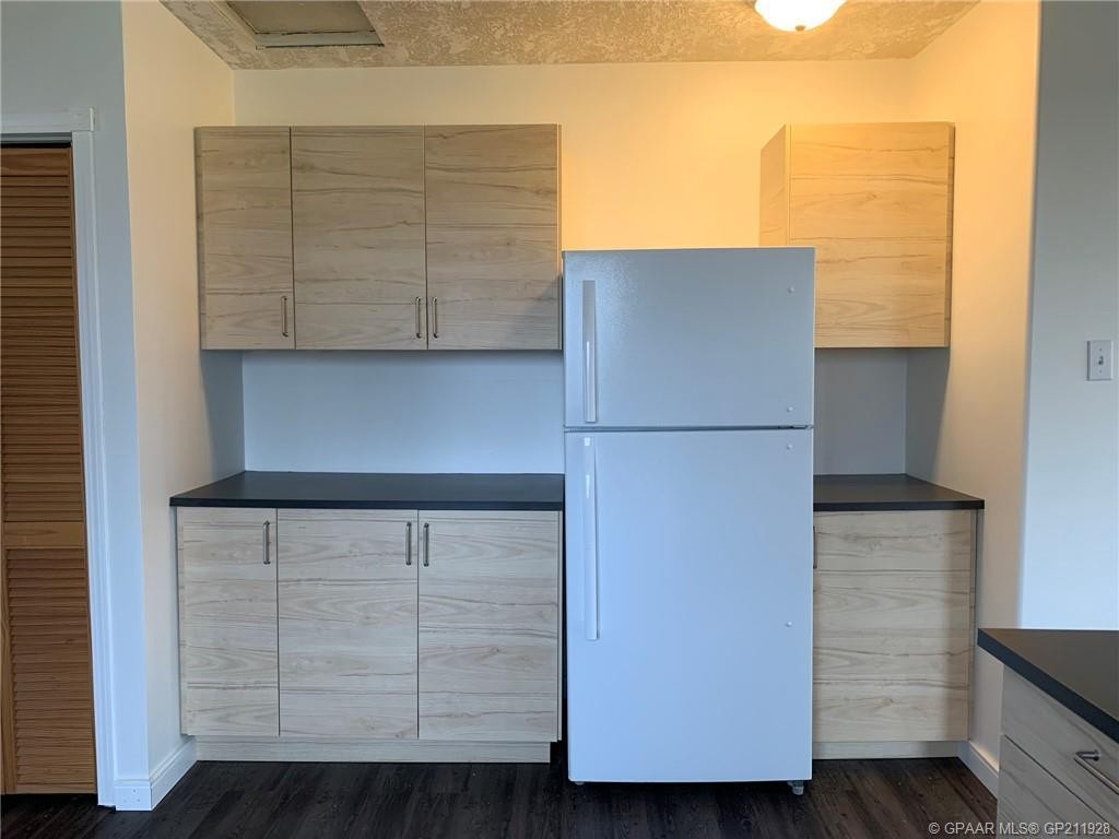 









76315


Highway 679

Highway,
Rural Big Lakes County,




AB
T0G 1E0

