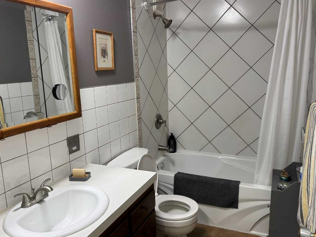 









241023


HWY 2

,
Rural Peace No. 135, M.D. of,




AB
T0H 1W0

