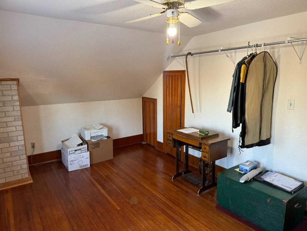 









241023


HWY 2

,
Rural Peace No. 135, M.D. of,




AB
T0H 1W0

