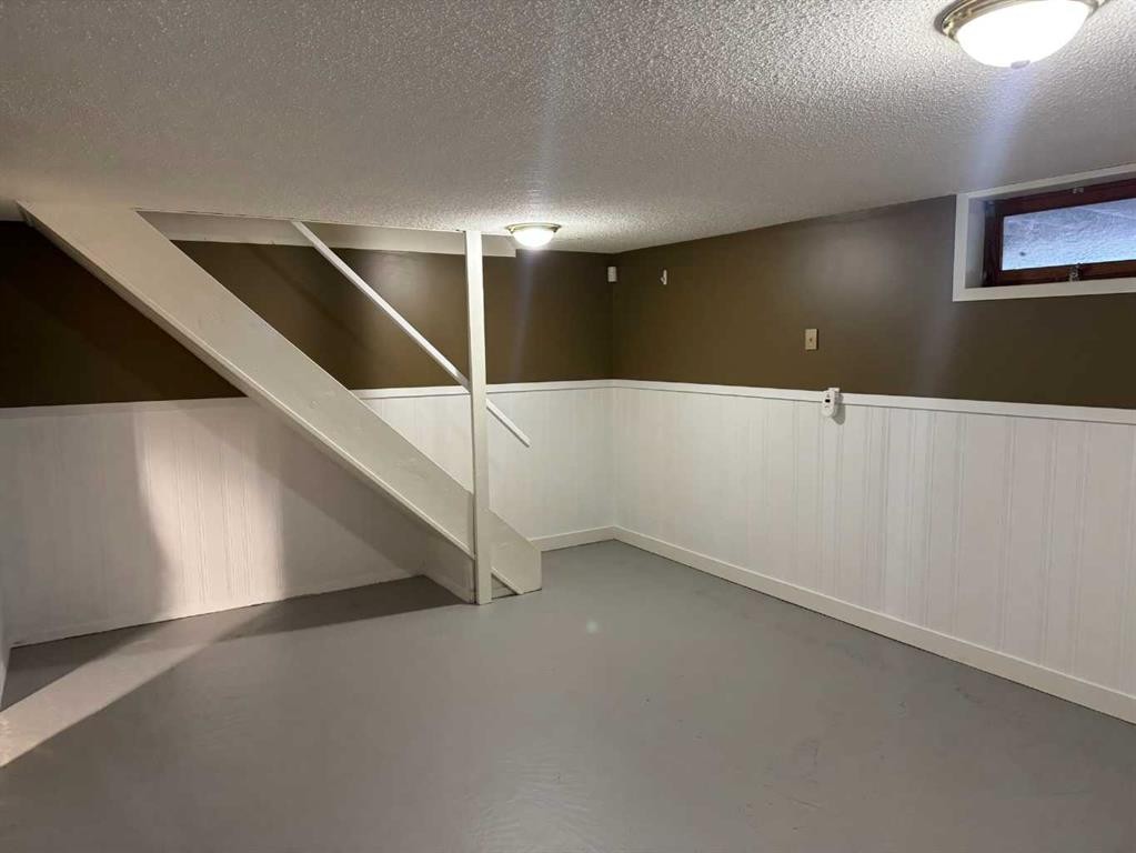 









241023


HWY 2

,
Rural Peace No. 135, M.D. of,




AB
T0H 1W0

