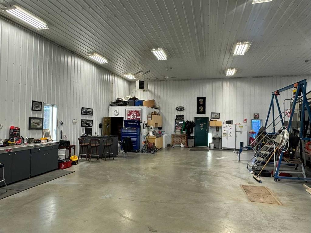 









241023


HWY 2

,
Rural Peace No. 135, M.D. of,




AB
T0H 1W0

