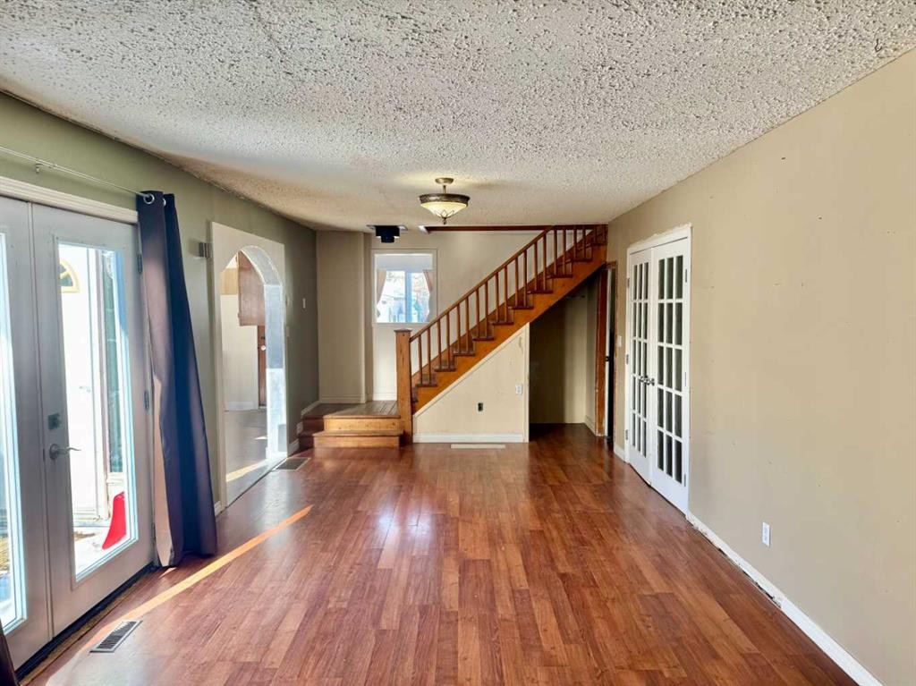 









5104


Cote Ave

,
Donnelly,




AB
T0H 1G0

