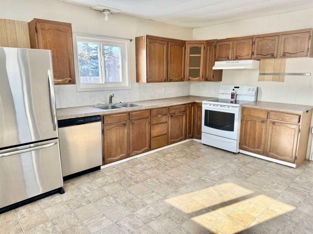 









5104


Cote Ave

,
Donnelly,




AB
T0H 1G0

