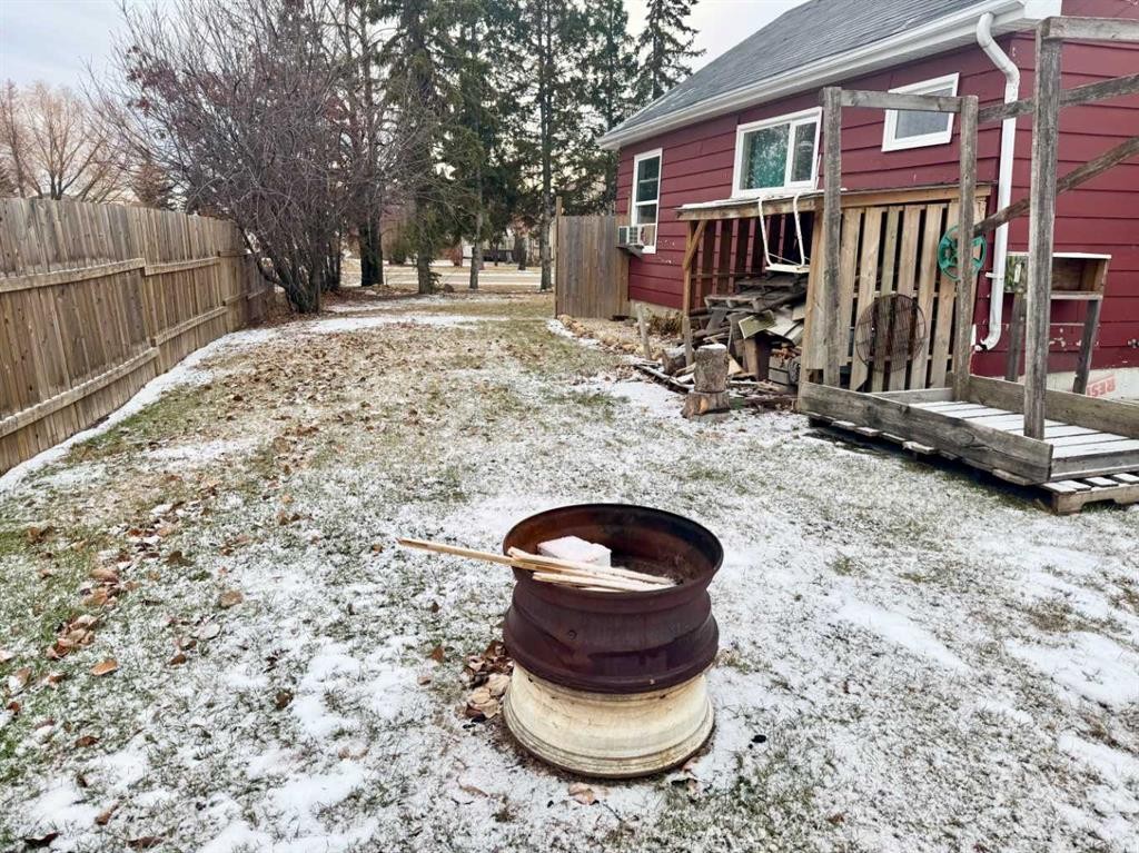 









5104


Cote Ave

,
Donnelly,




AB
T0H 1G0

