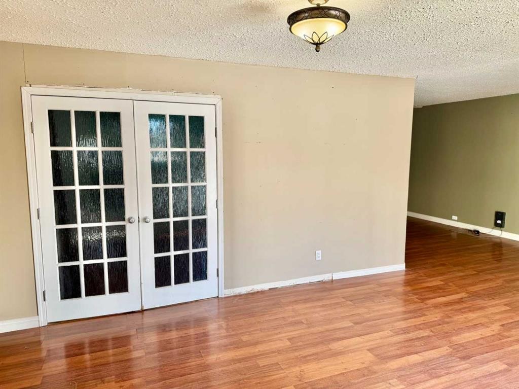 









5104


Cote Ave

,
Donnelly,




AB
T0H 1G0

