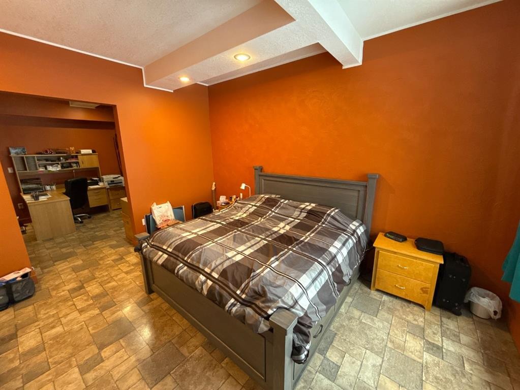 









235044


821A

Township,
Rural Peace No. 135, M.D. of,




AB
T8S 1S2

