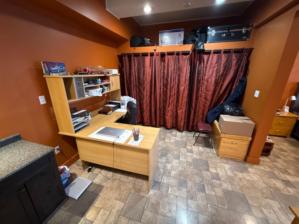 









235044


821A

Township,
Rural Peace No. 135, M.D. of,




AB
T8S 1S2

