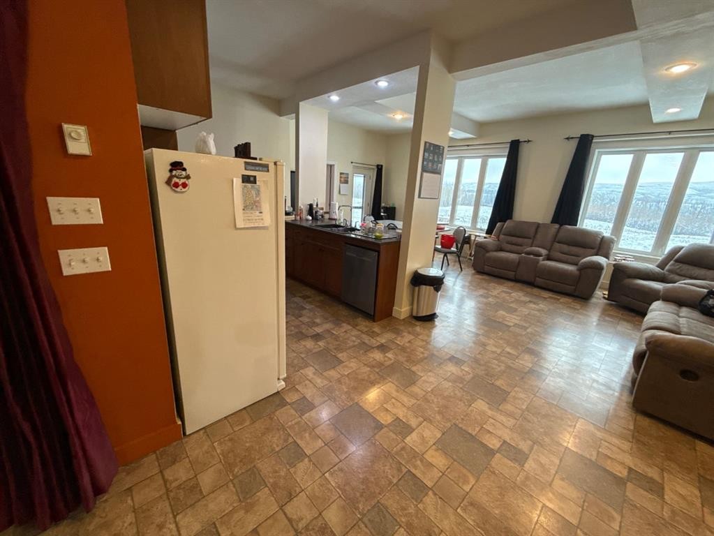 









235044


821A

Township,
Rural Peace No. 135, M.D. of,




AB
T8S 1S2

