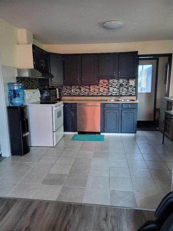 









58


Avenue

, 4916,
High Prairie,




AB
T0G 1E0

