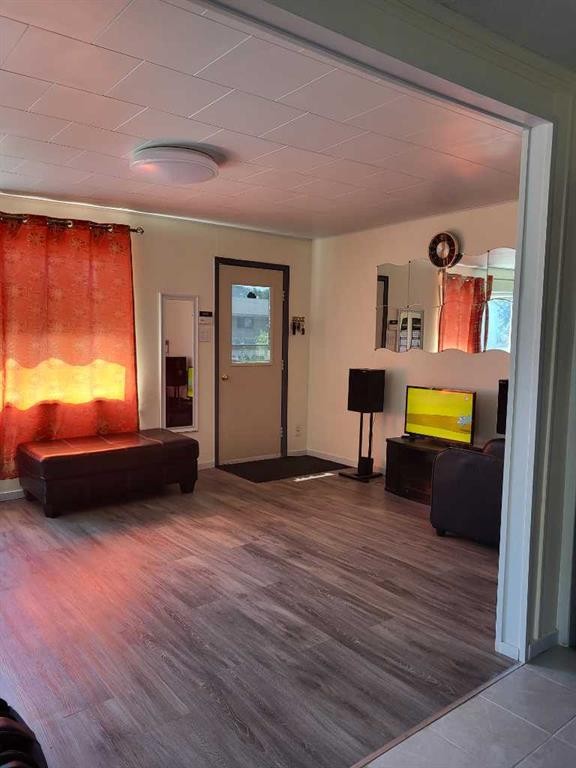 









58


Avenue

, 4916,
High Prairie,




AB
T0G 1E0

