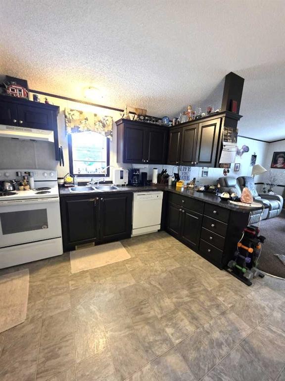 









742A


Township

, 17015,
High Prairie,




AB
T0G 1E0

