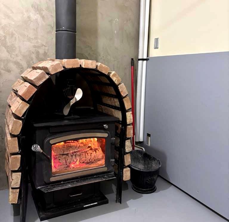 









4910


49

Avenue South,
Eaglesham,




AB
T0H1H0

