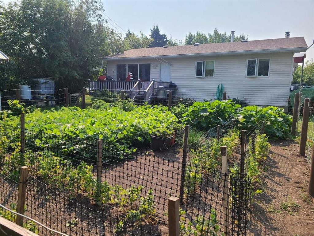 









4910


49

Avenue South,
Eaglesham,




AB
T0H1H0

