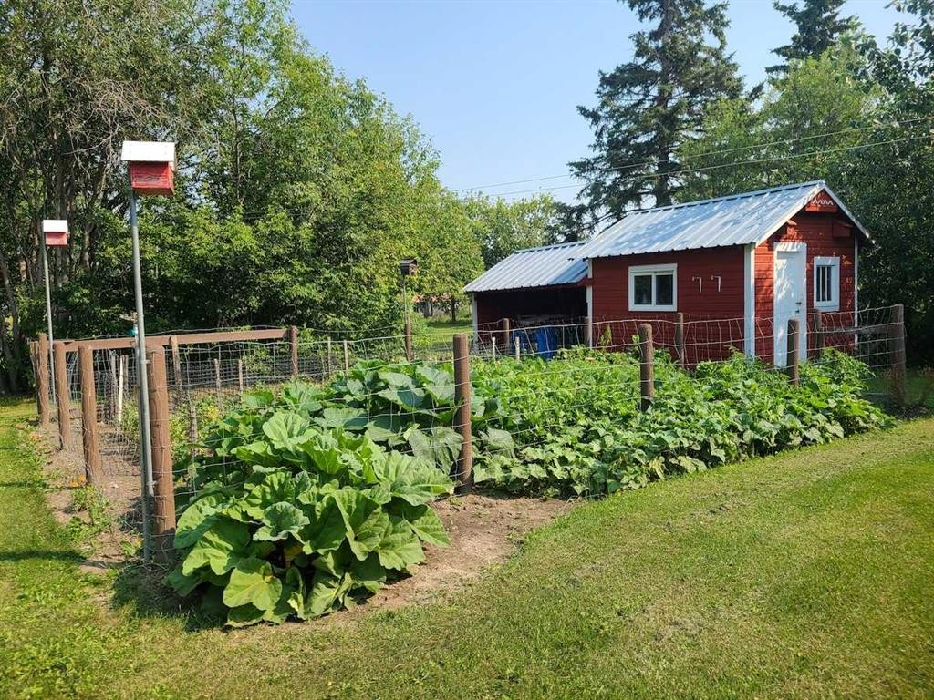 









4910


49

Avenue South,
Eaglesham,




AB
T0H1H0

