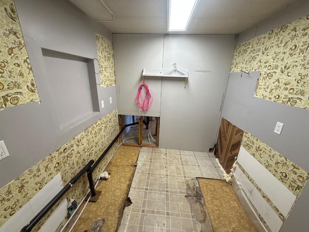 









5410


51

Street,
Berwyn,




AB
T0H 0E0

