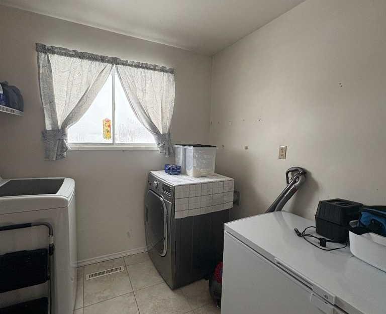 









220070


HWY 691

,
Rural Northern Lights, County of,




AB
T0H2M0

