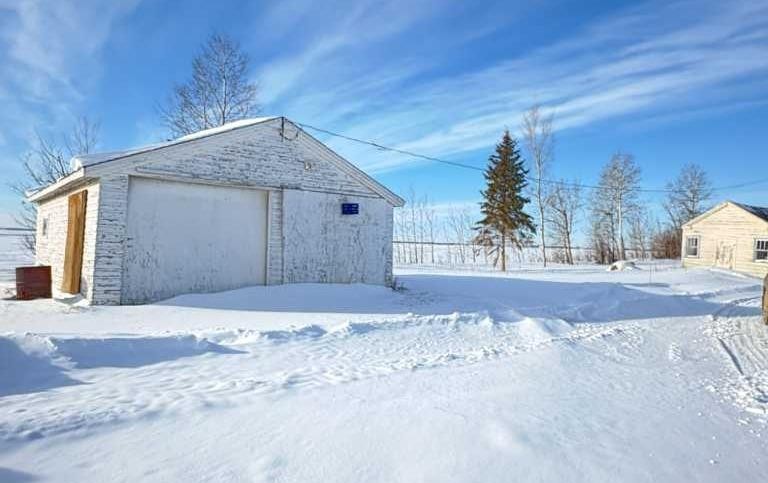 









220070


HWY 691

,
Rural Northern Lights, County of,




AB
T0H2M0

