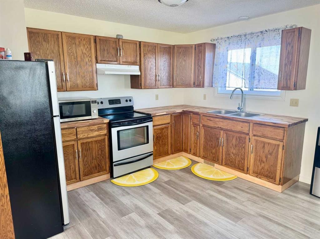 









116 Central Avenue


NW

,
Falher,




AB
T0H 1M0

