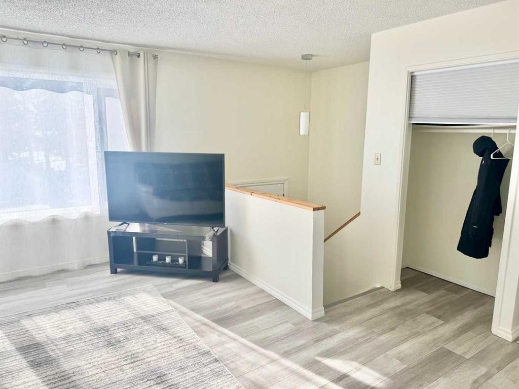 









116 Central Avenue


NW

,
Falher,




AB
T0H 1M0

