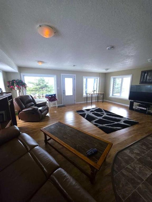 









1st


Avenue Key Cove Estates

, #10,
Joussard,




AB
T0G 1J0

