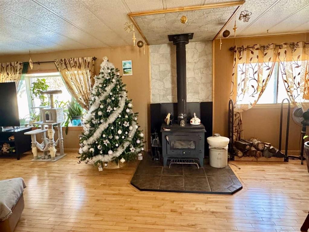 









20427


Highway 2

,
Rural Smoky River No. 130, M.D. of,




AB
T0H 1G0

