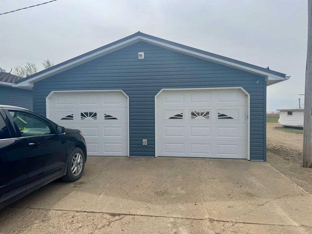 









20427


Highway 2

,
Rural Smoky River No. 130, M.D. of,




AB
T0H 1G0

