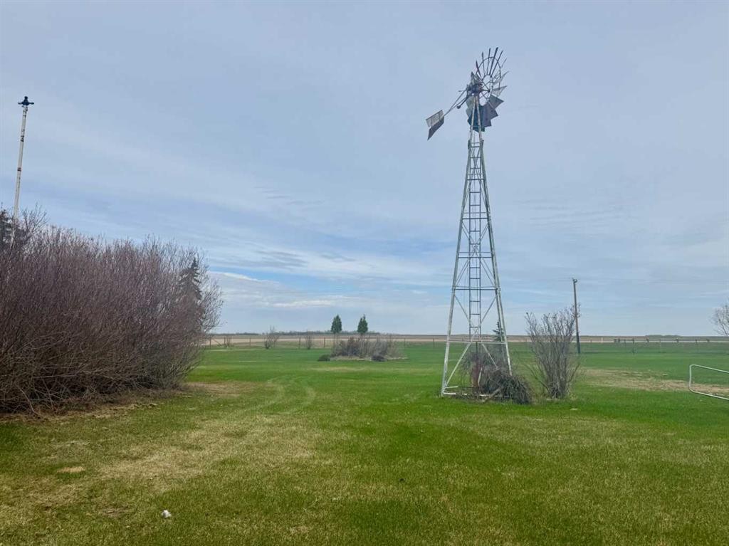 









20427


Highway 2

,
Rural Smoky River No. 130, M.D. of,




AB
T0H 1G0

