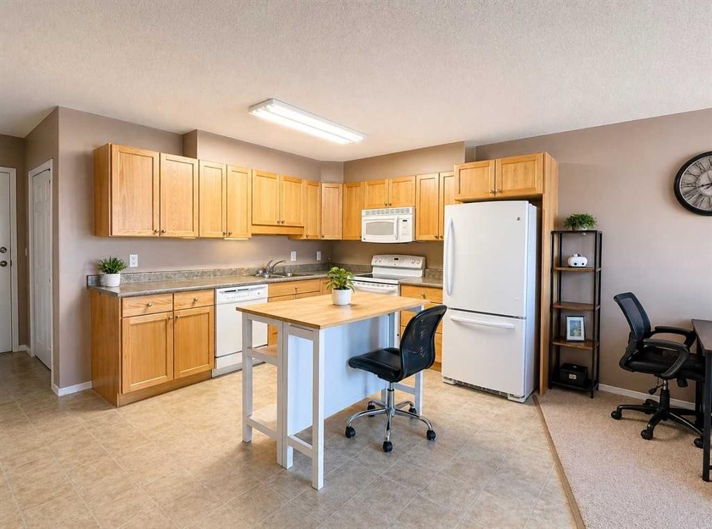 









4646


55

Avenue, 305,
High Prairie,




AB
T0G 1E0

