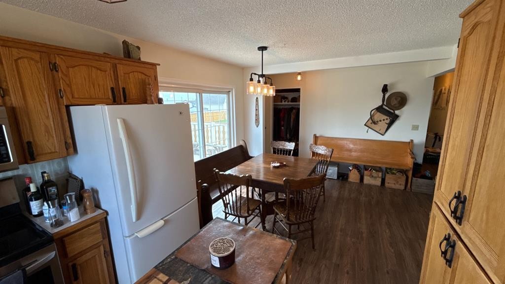 









9707


103

Street,
Nampa,




AB
T0H 2R0

