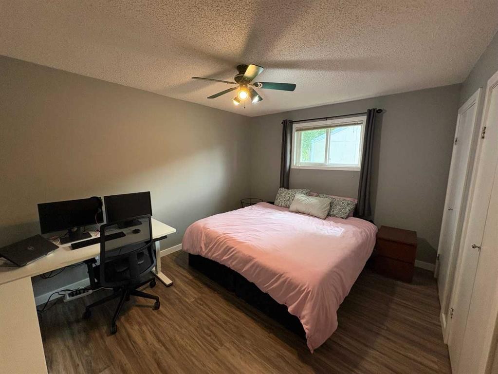 









10709


89

Street,
Peace River,




AB
T8S 1S4

