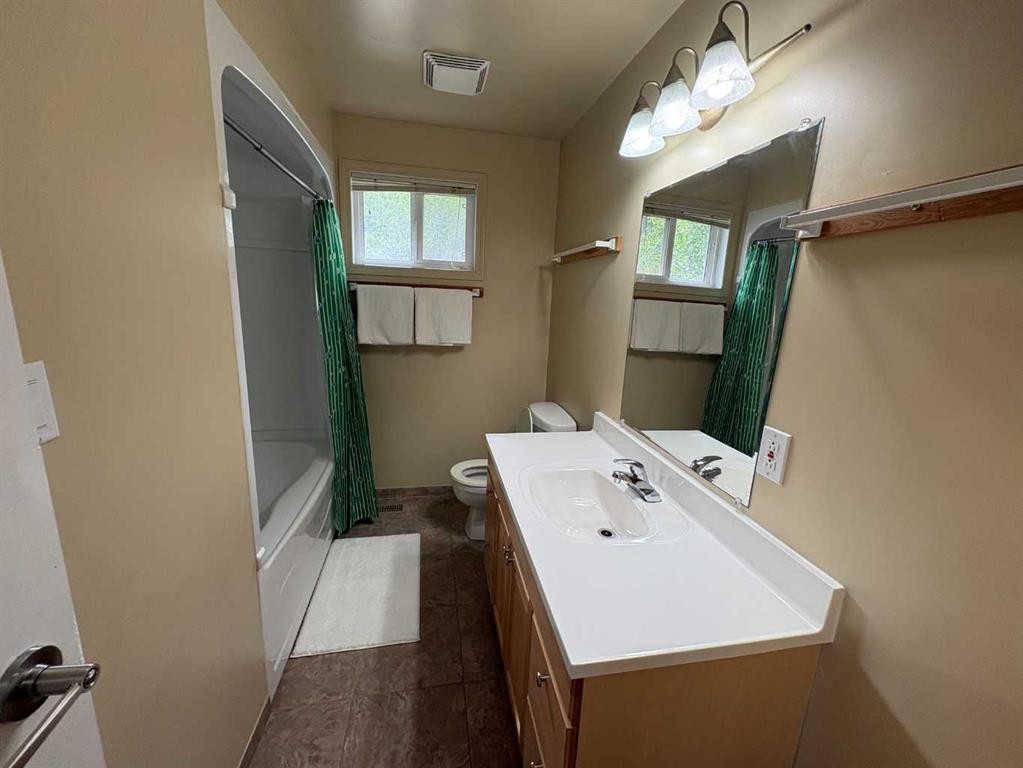 









10709


89

Street,
Peace River,




AB
T8S 1S4

