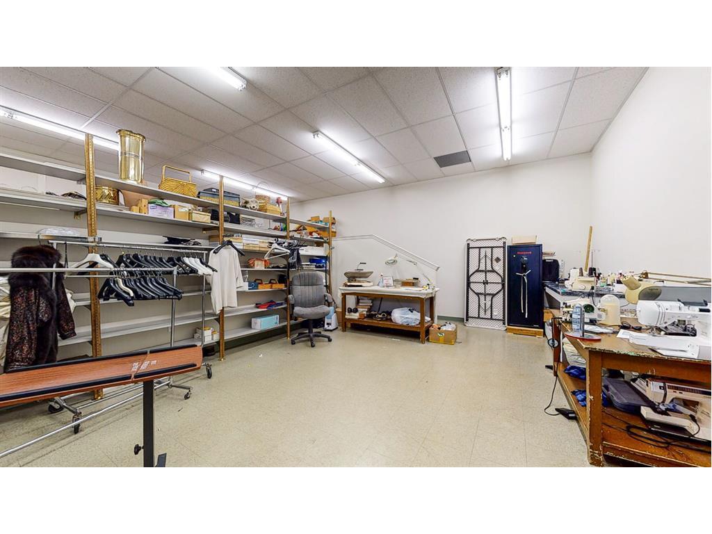 









649


3

Street Southeast,
Medicine Hat,




AB
T1A 0H4

