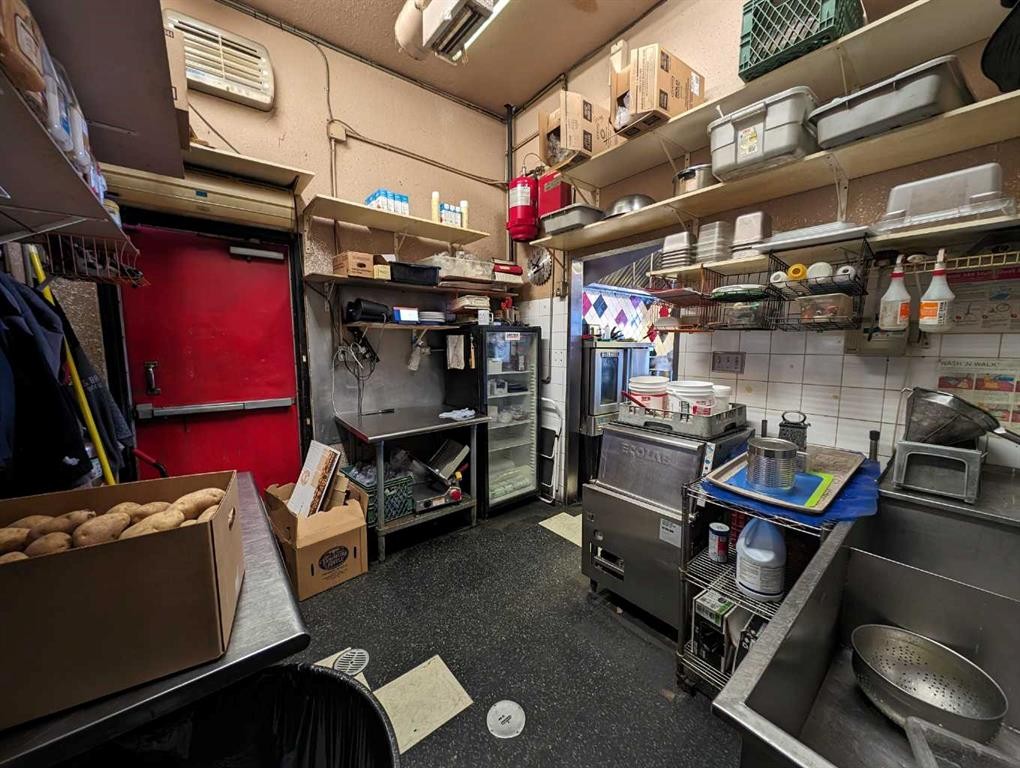 









710


Gershaw

Drive Southwest,
Medicine Hat,




AB
T1A 5C8

