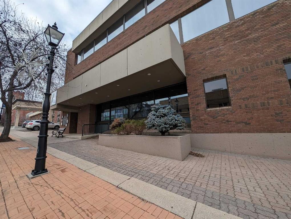









556


4

Street Southeast, 101,
Medicine Hat,




AB
T1A 0K8

