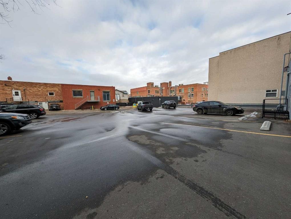









556


4

Street Southeast, 101,
Medicine Hat,




AB
T1A 0K8

