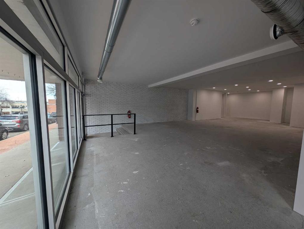 









533


4

Street Southeast,
Medicine Hat,




AB
T1A 0K7

