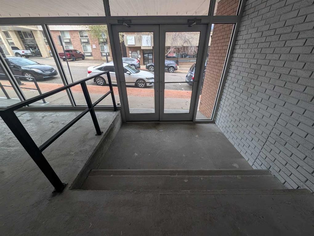 









533


4

Street Southeast,
Medicine Hat,




AB
T1A 0K7

