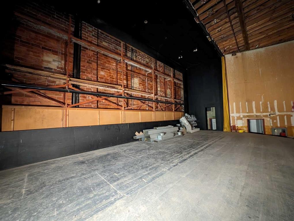 









533


4

Street Southeast, 101,
Medicine Hat,




AB
T1A 0K7

