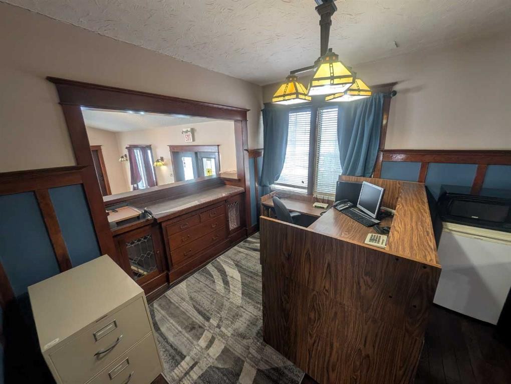 









17


Dunmore

Road Southeast,
Medicine Hat,




AB
T1A 1Z5

