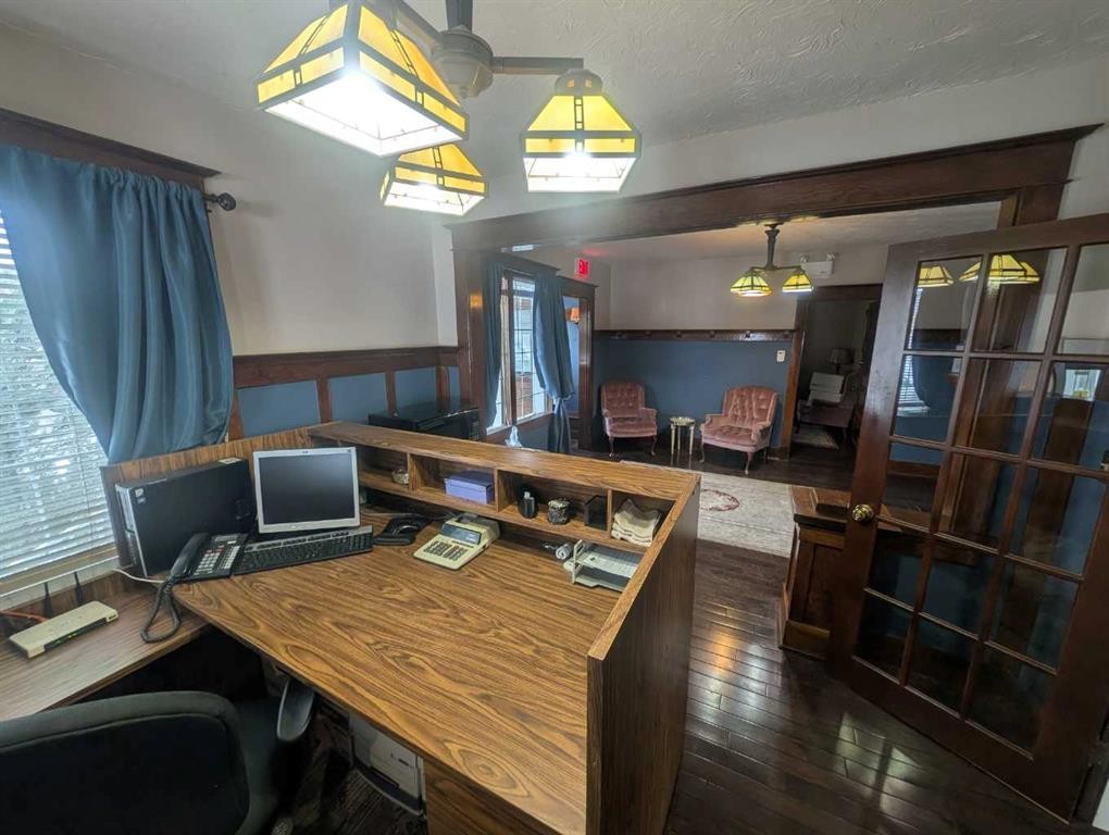 









17


Dunmore

Road Southeast,
Medicine Hat,




AB
T1A 1Z5

