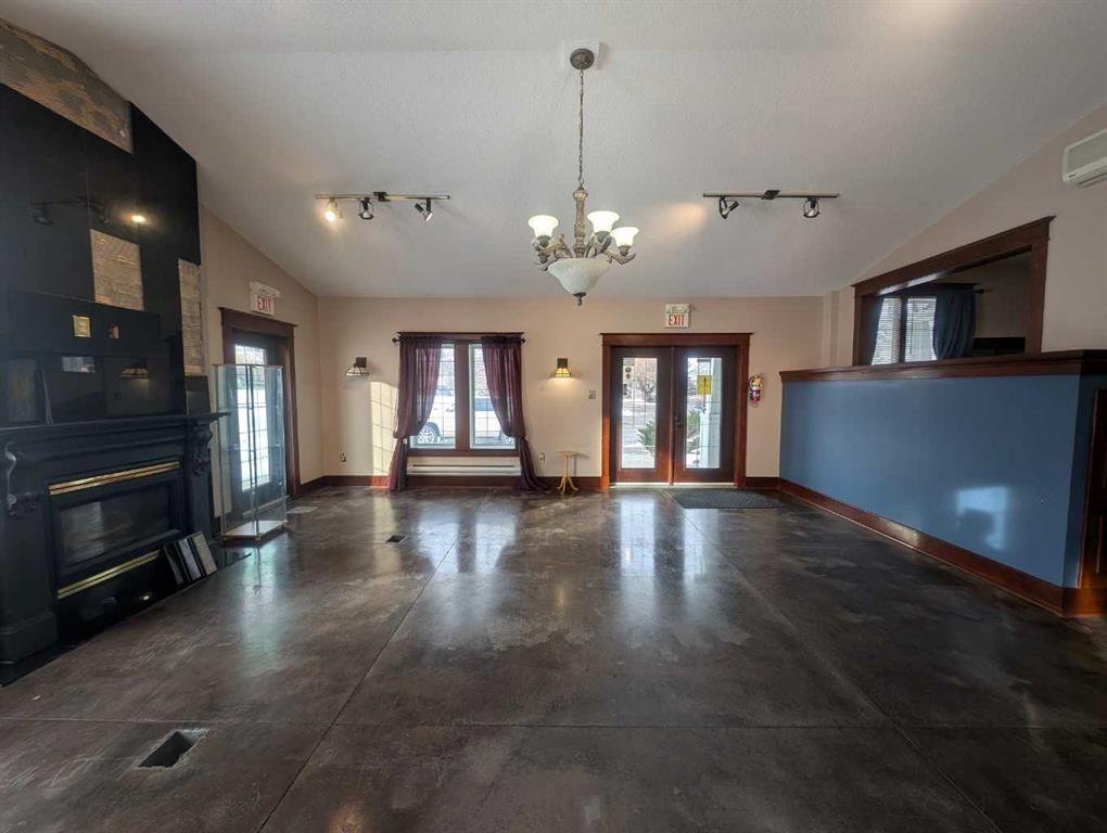 









17


Dunmore

Road Southeast,
Medicine Hat,




AB
T1A 1Z5

