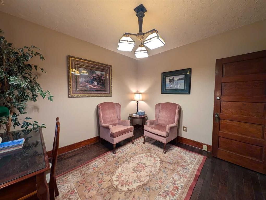 









17


Dunmore

Road Southeast,
Medicine Hat,




AB
T1A 1Z5

