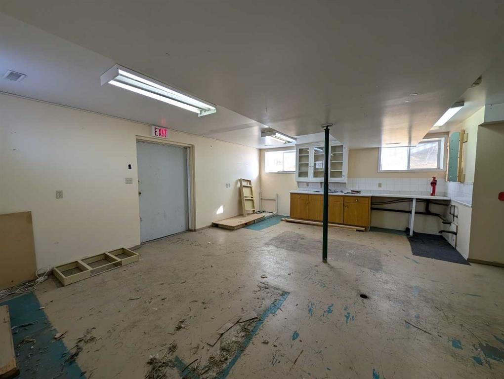 









17


Dunmore

Road Southeast,
Medicine Hat,




AB
T1A 1Z5

