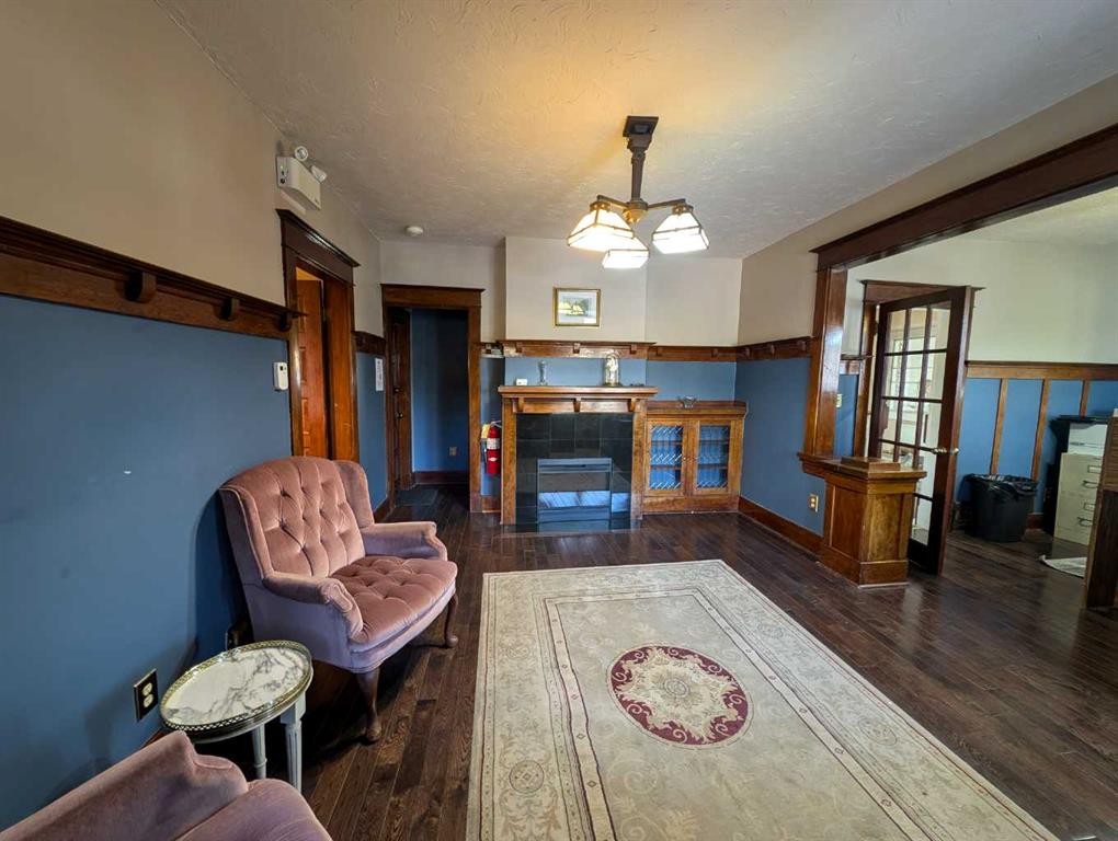 









17


Dunmore

Road Southeast,
Medicine Hat,




AB
T1A 1Z5

