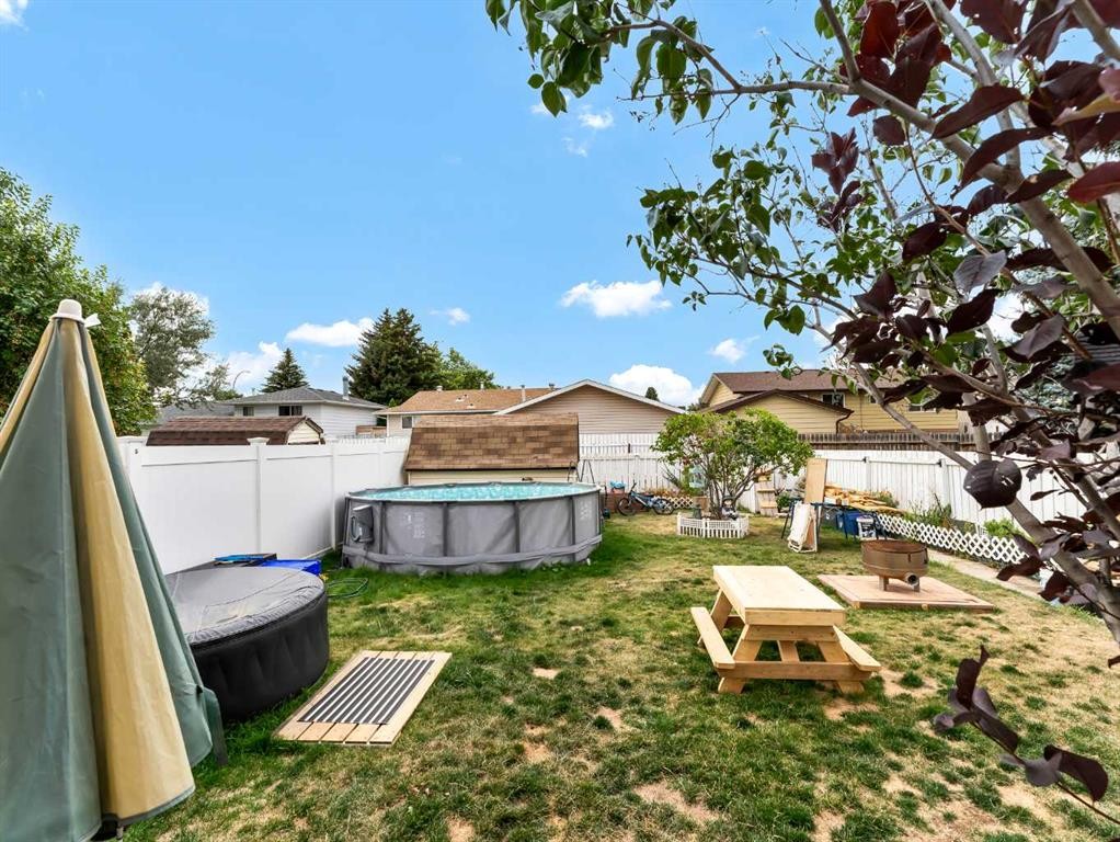 









219


Ross Glen

Drive Southeast,
Medicine Hat,




AB
T1B 1N7

