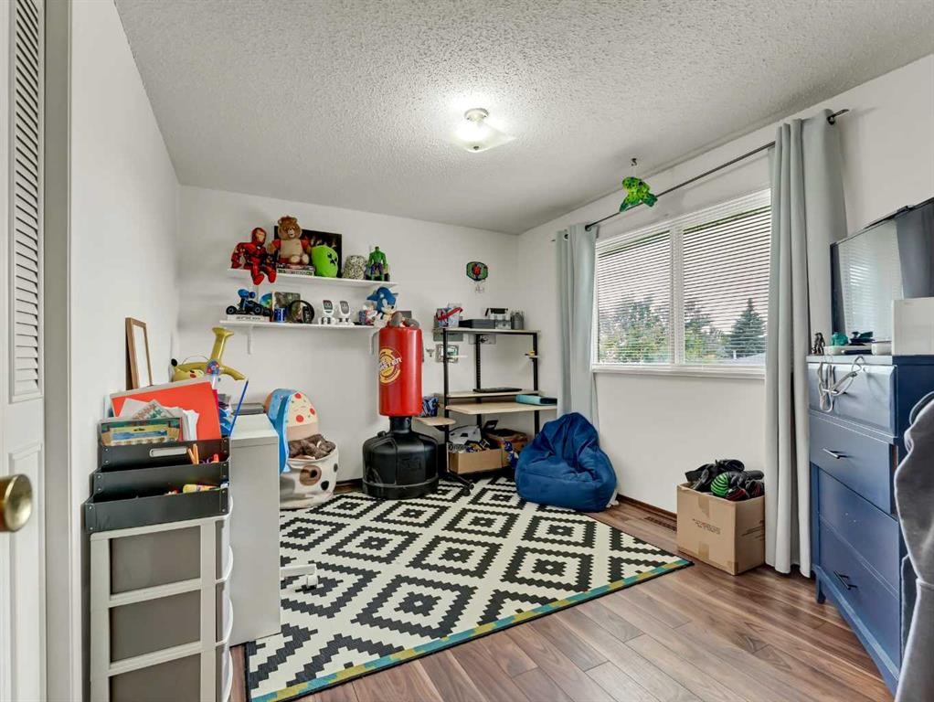 









219


Ross Glen

Drive Southeast,
Medicine Hat,




AB
T1B 1N7

