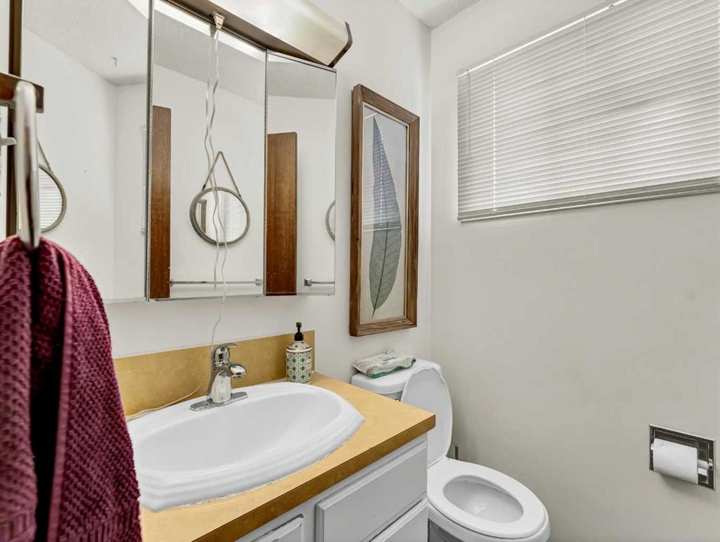









219


Ross Glen

Drive Southeast,
Medicine Hat,




AB
T1B 1N7

