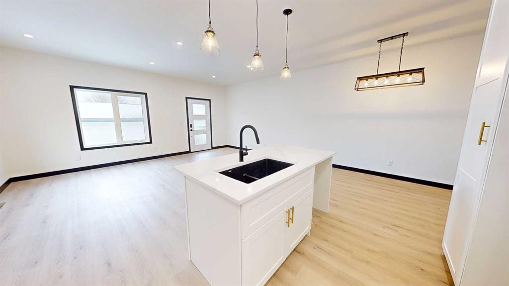 









105


5

Street Northeast,
Redcliff,




AB
T0J2P0

